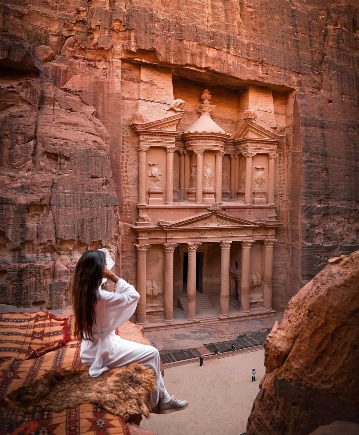 Petra Guide