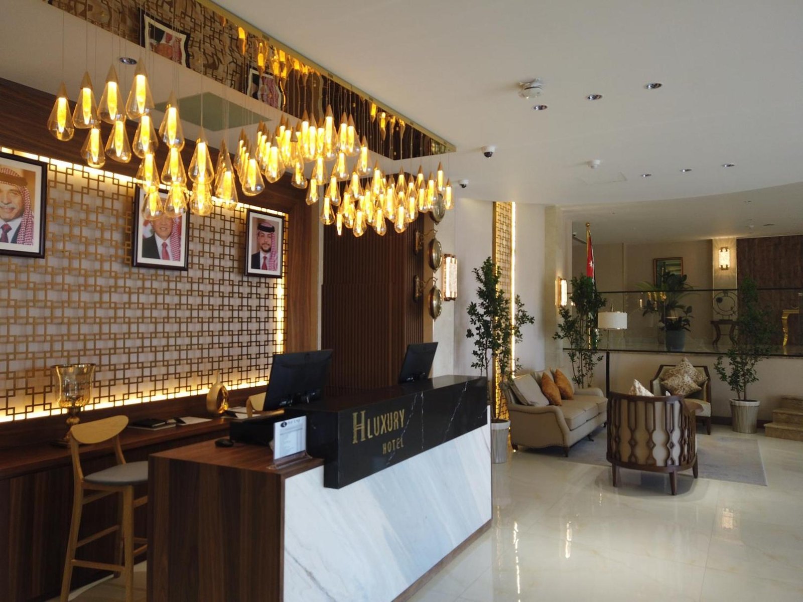 H Luxury Hotel